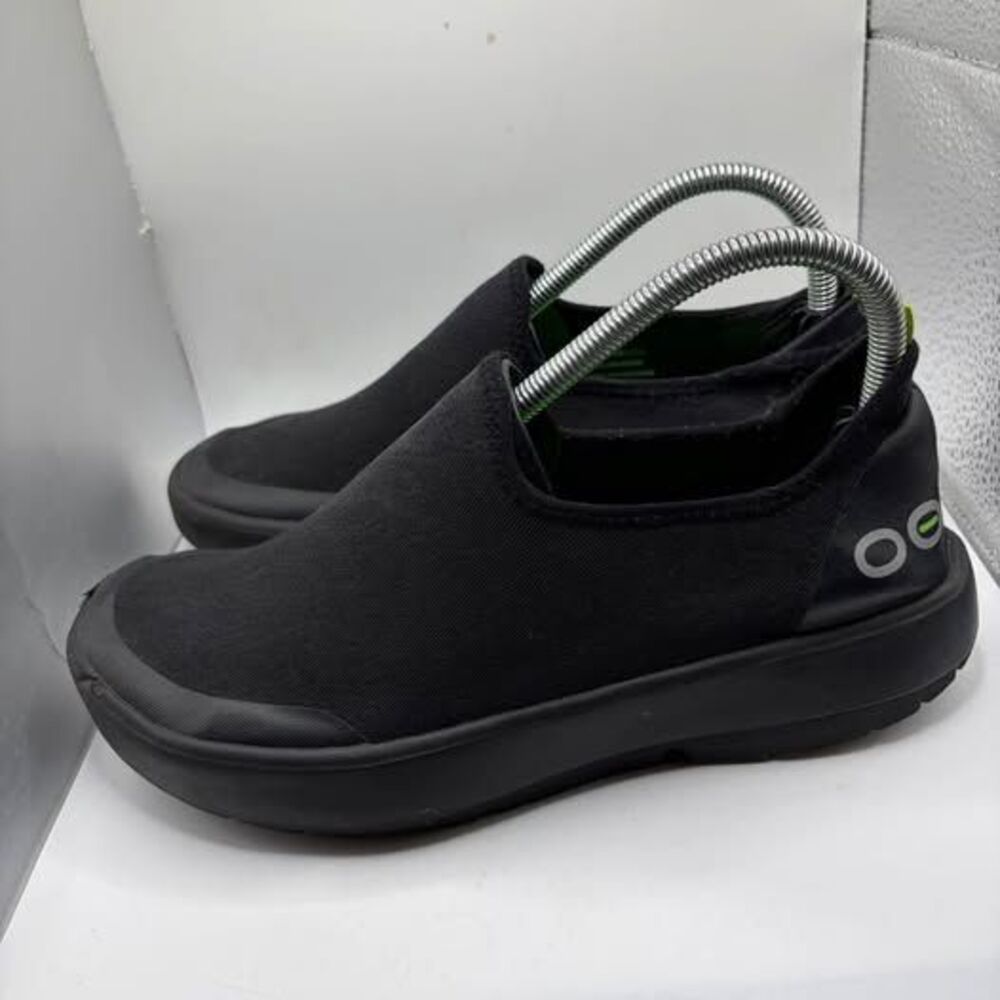 Women’s OOFOS Eezee Low Shoes Size 9